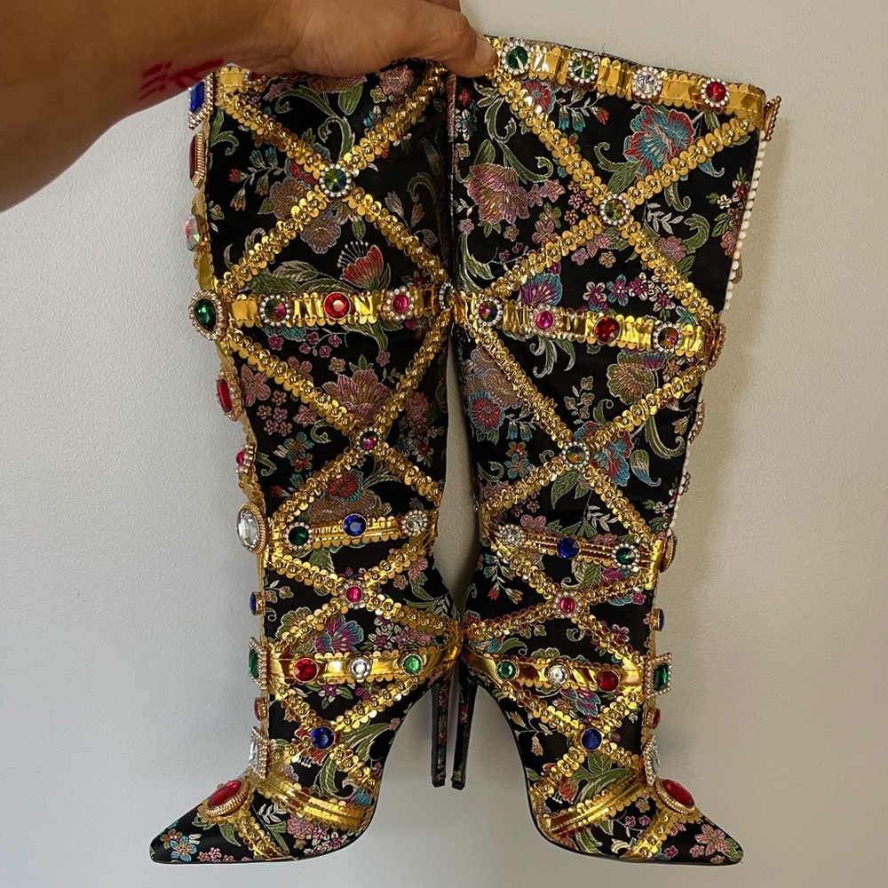 New Azalea Wang boots